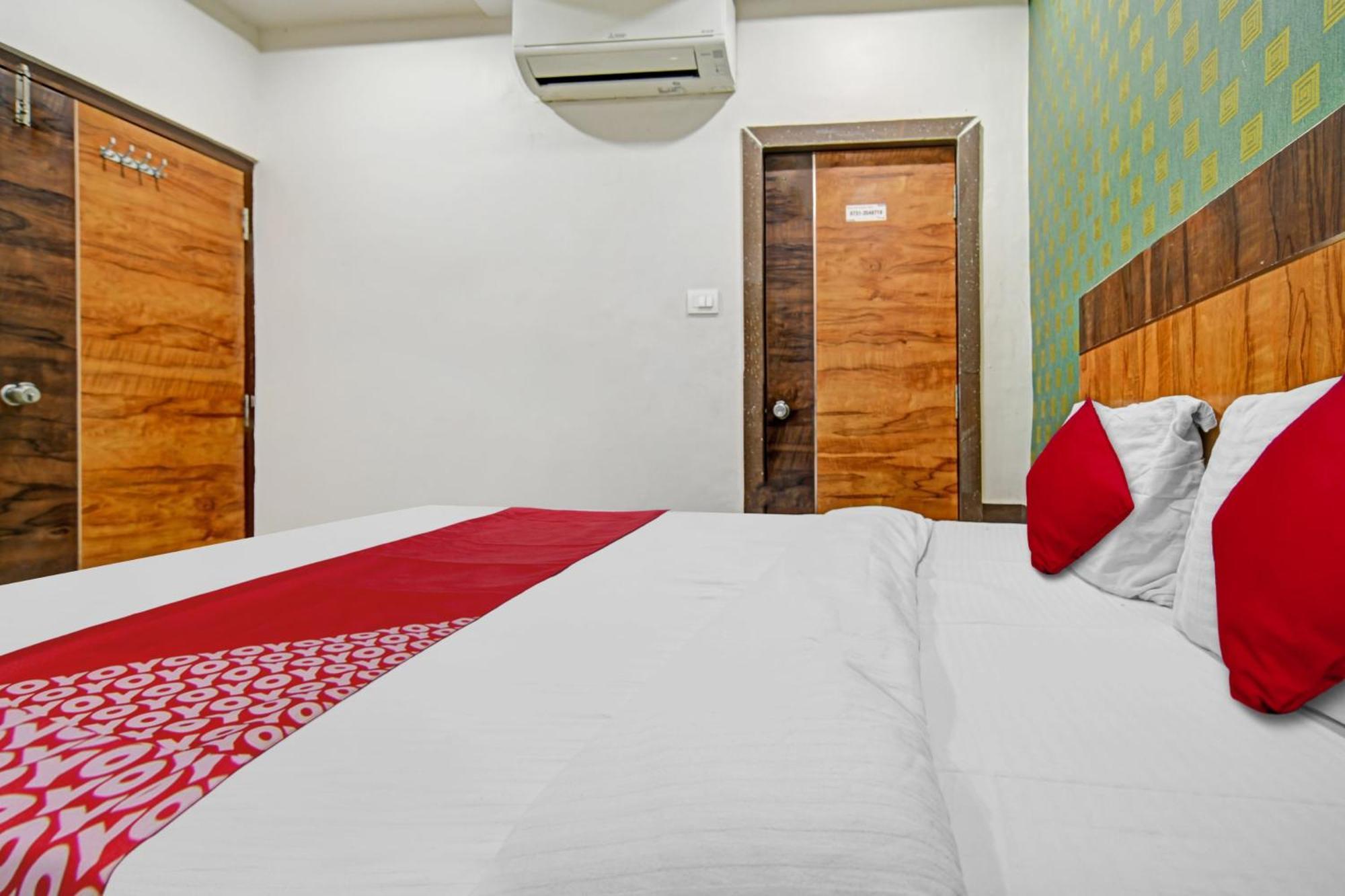 Hotel O Blue Wings Indore Exteriör bild