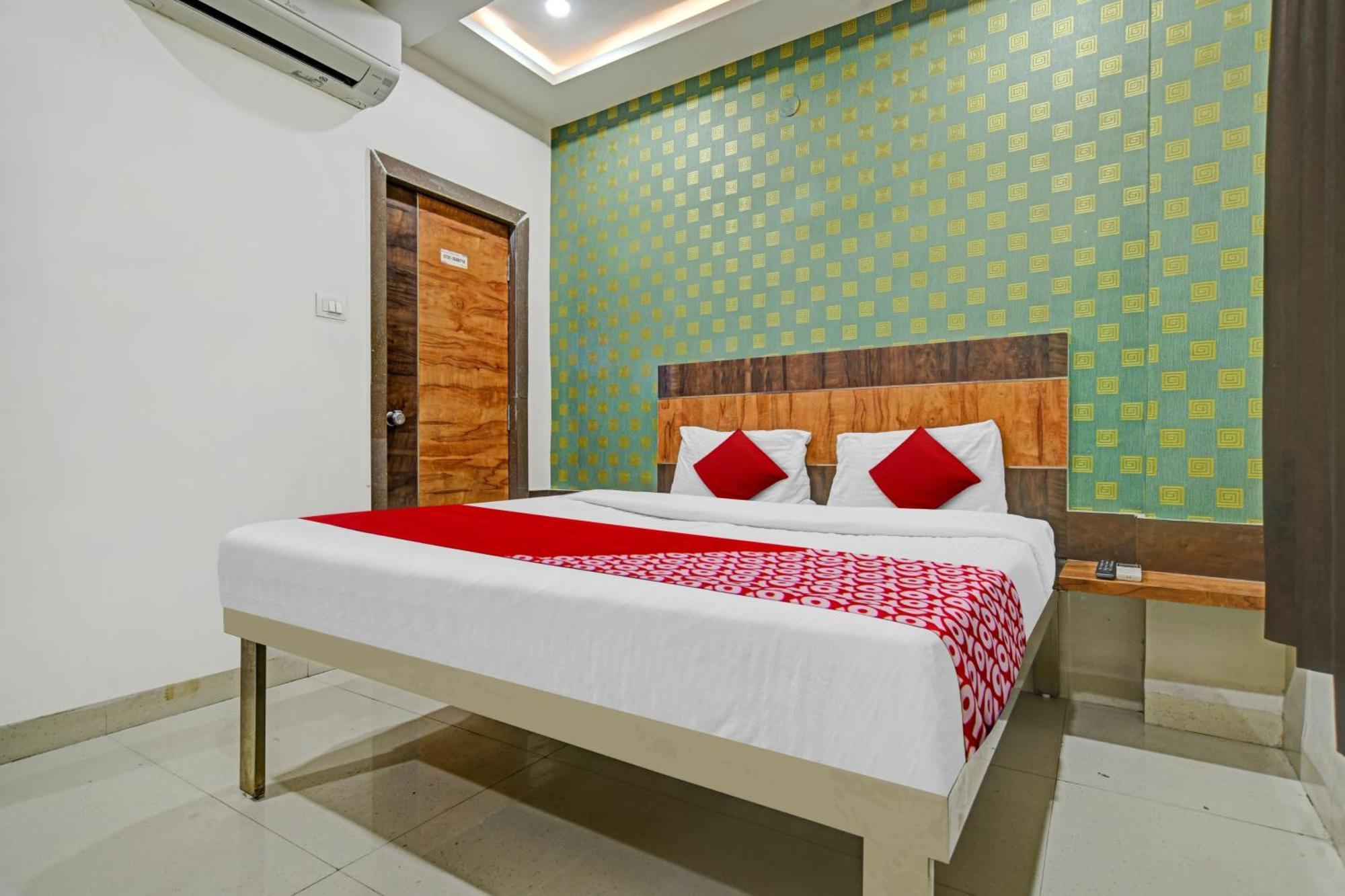Hotel O Blue Wings Indore Exteriör bild