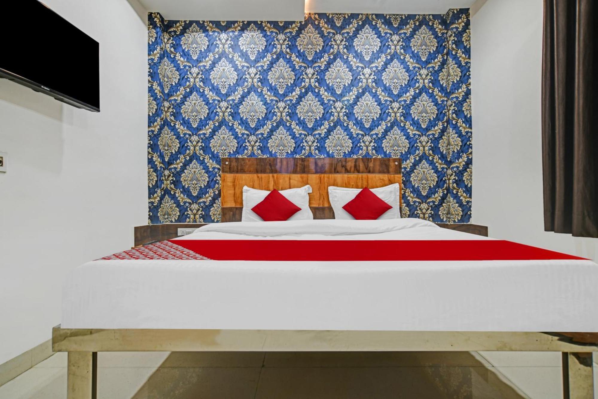 Hotel O Blue Wings Indore Exteriör bild