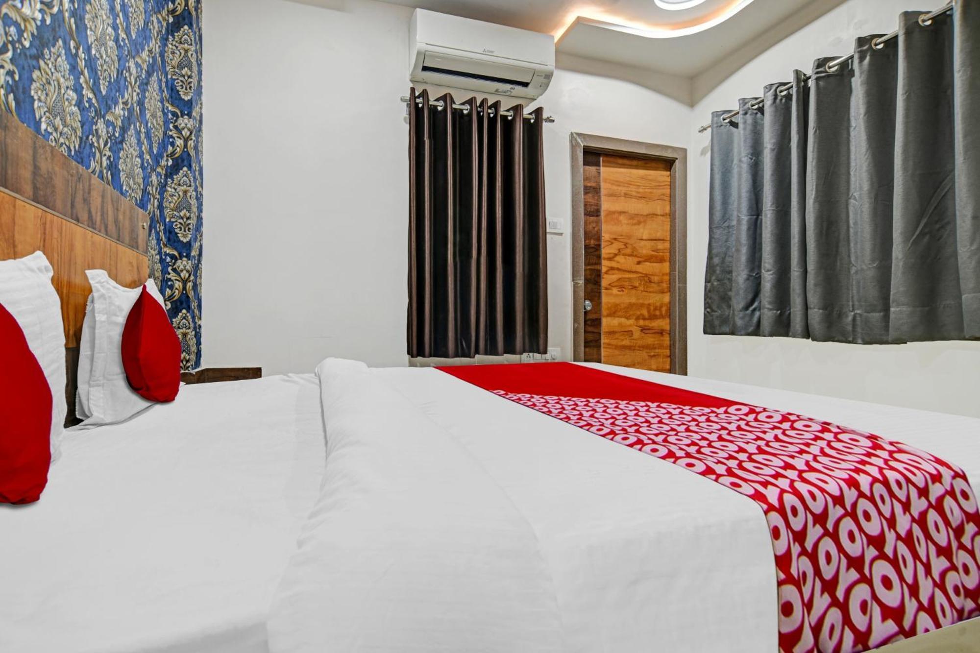 Hotel O Blue Wings Indore Exteriör bild